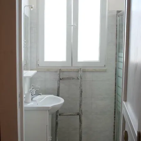 Le Rose Apartment